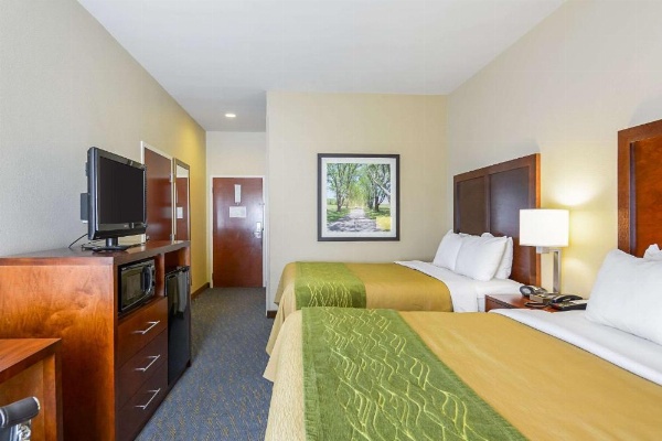 Comfort Inn Woodstock image 11