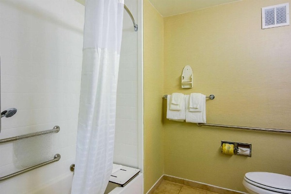 Comfort Inn Woodstock image 18