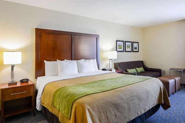 Comfort Inn Woodstock image 23