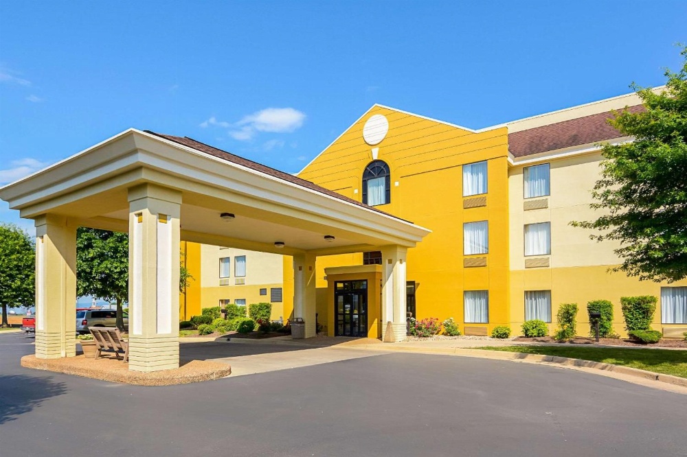 Comfort Inn Woodstock Main image